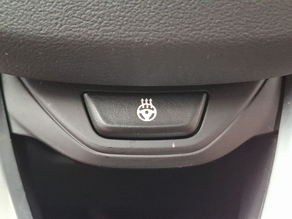 Thumbnail: 2023 BMW i4 - 20