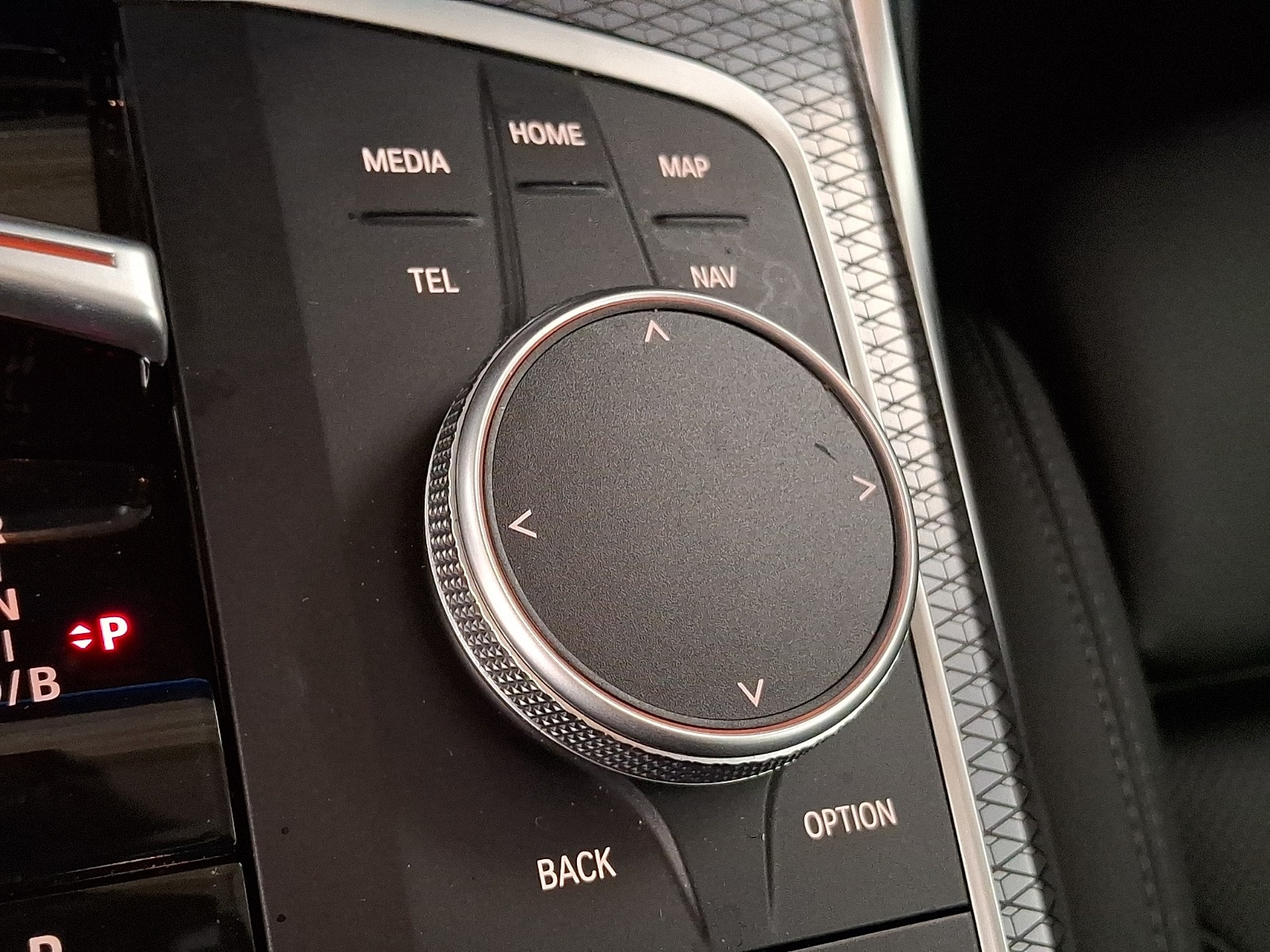 Thumbnail: 2025 BMW i4 - 21