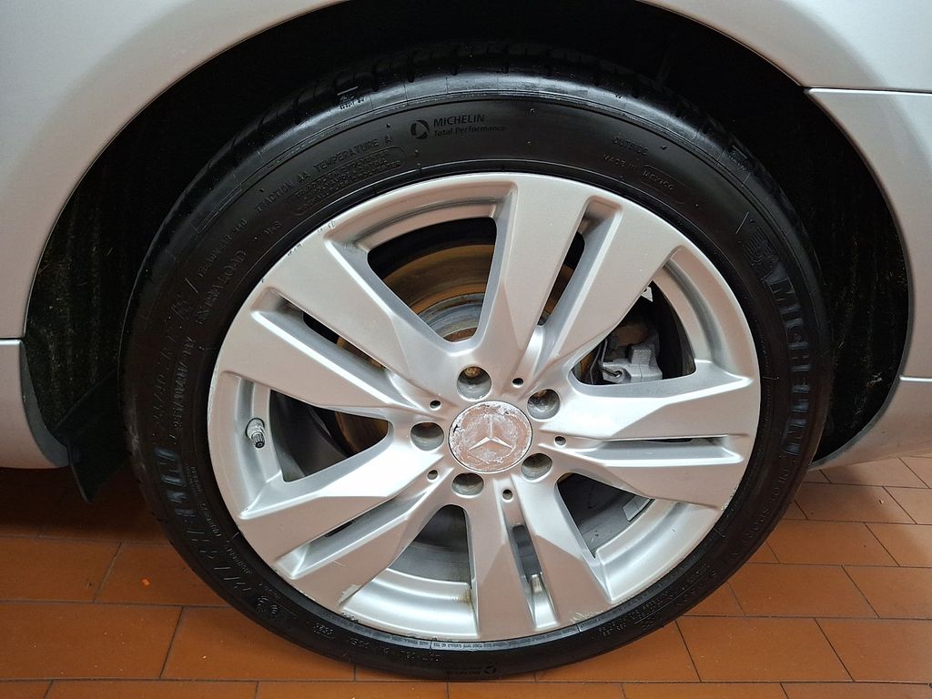 Thumbnail: 2012 Mercedes-Benz E-Class - 6