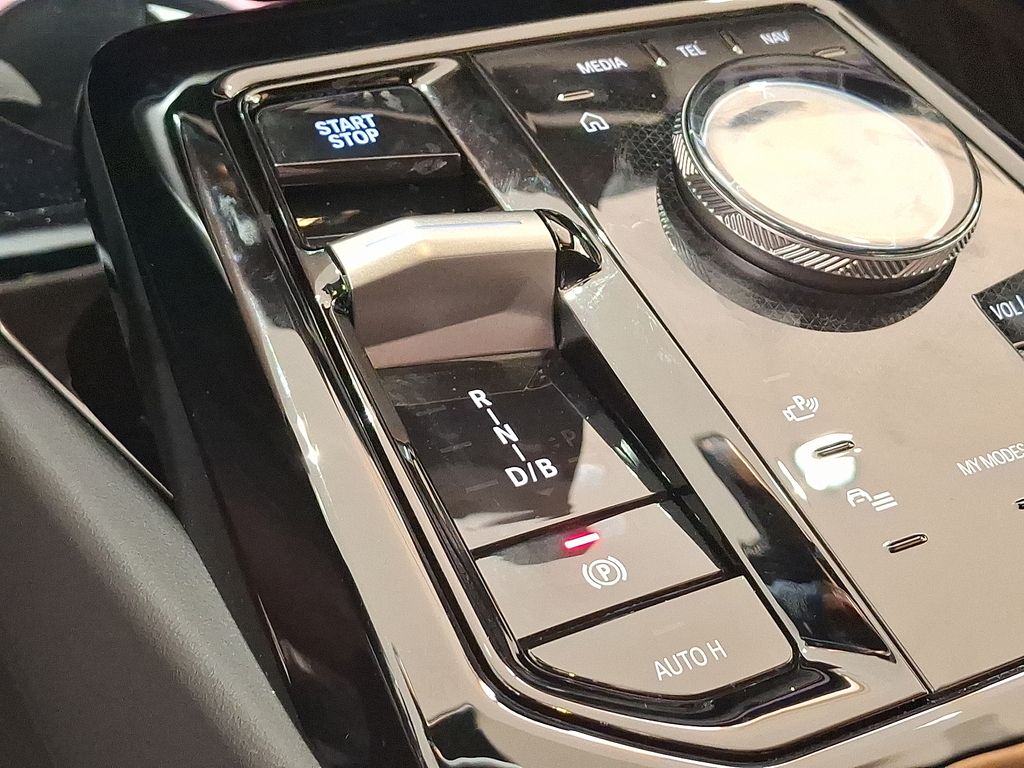Thumbnail: 2025 BMW i5 - 6