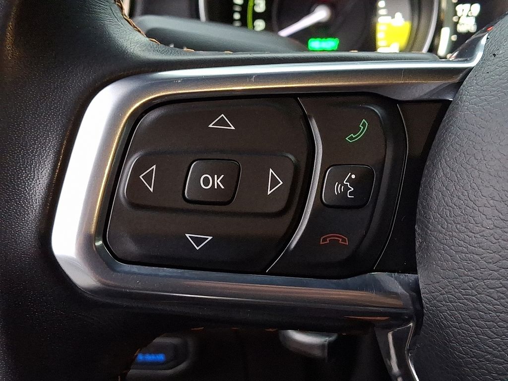 Thumbnail: 2022 Jeep Wrangler - 15