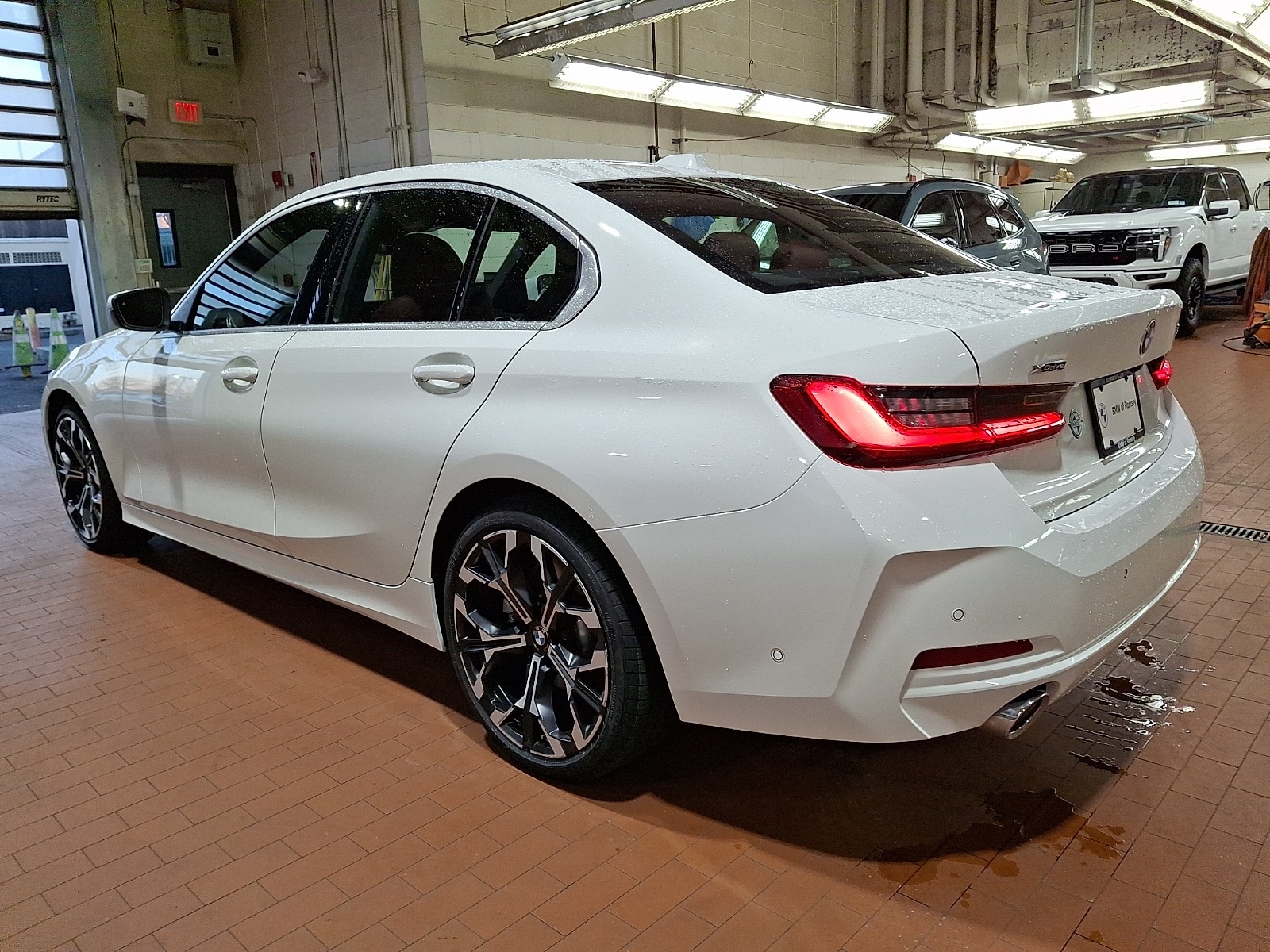 Thumbnail: 2025 BMW 3 Series - 6