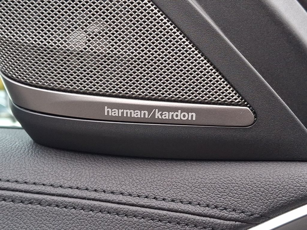 Thumbnail: 2018 BMW 5 Series - 23