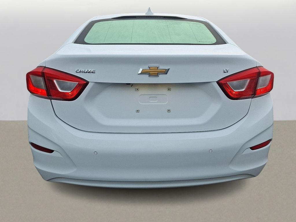 Thumbnail: 2019 Chevrolet Cruze - 5