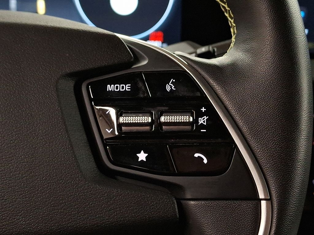 Thumbnail: 2023 Kia EV6 - 20