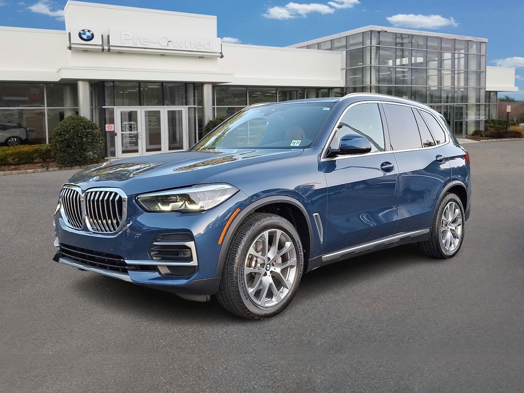Thumbnail: 2023 BMW X5 - 1