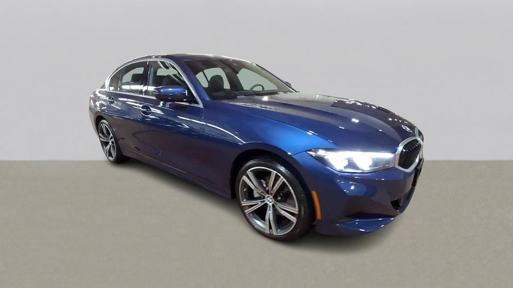 Thumbnail: 2024 BMW 3 Series - 2