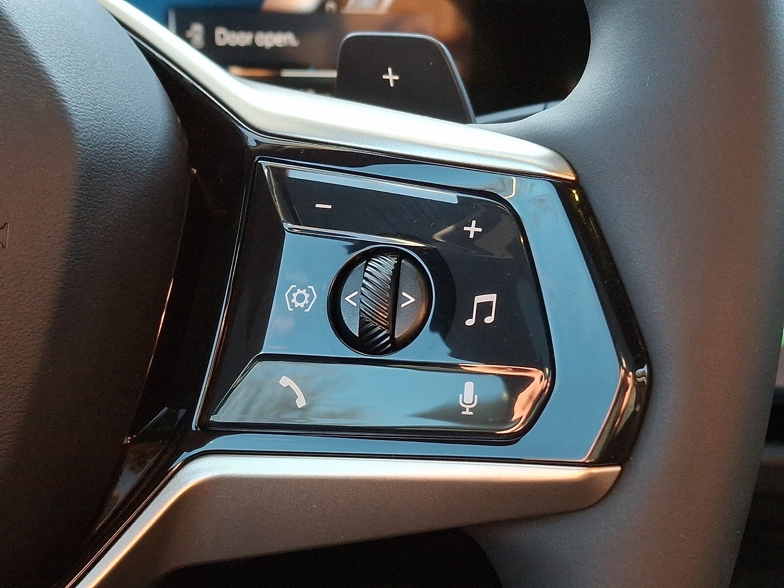 Thumbnail: 2025 BMW X3 - 17