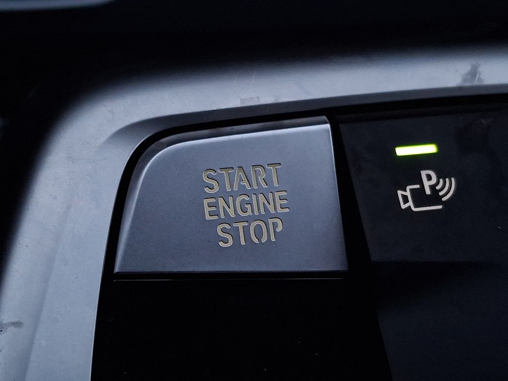 Thumbnail: 2025 BMW X2 - 15