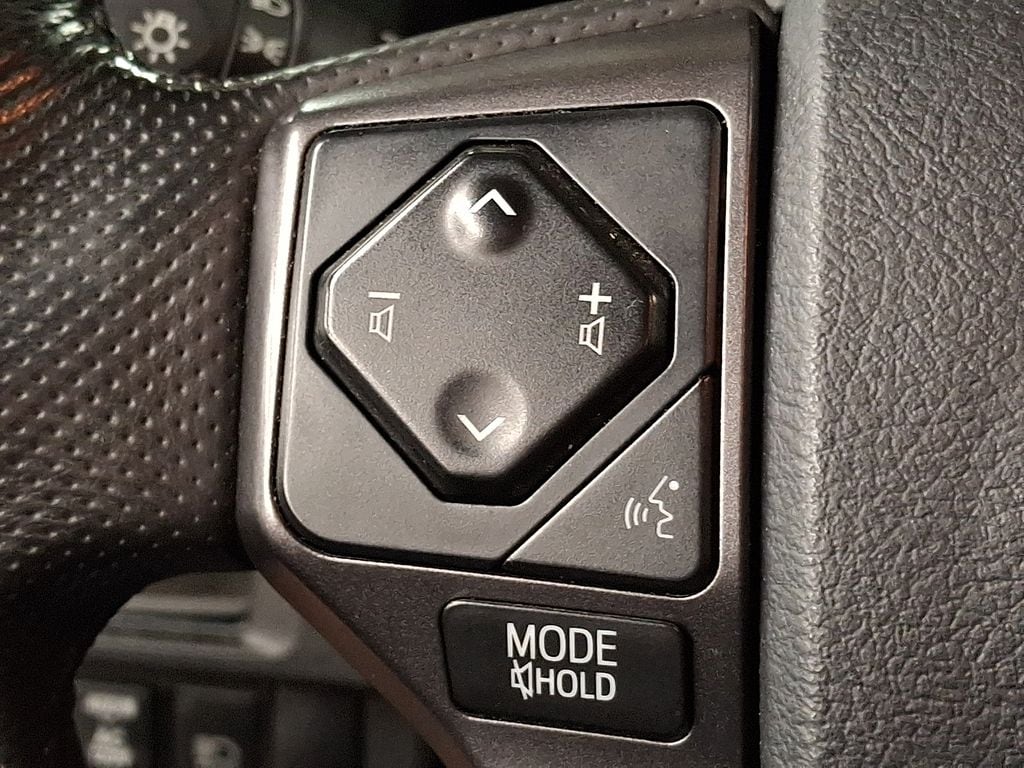 Thumbnail: 2019 Toyota Tacoma - 16