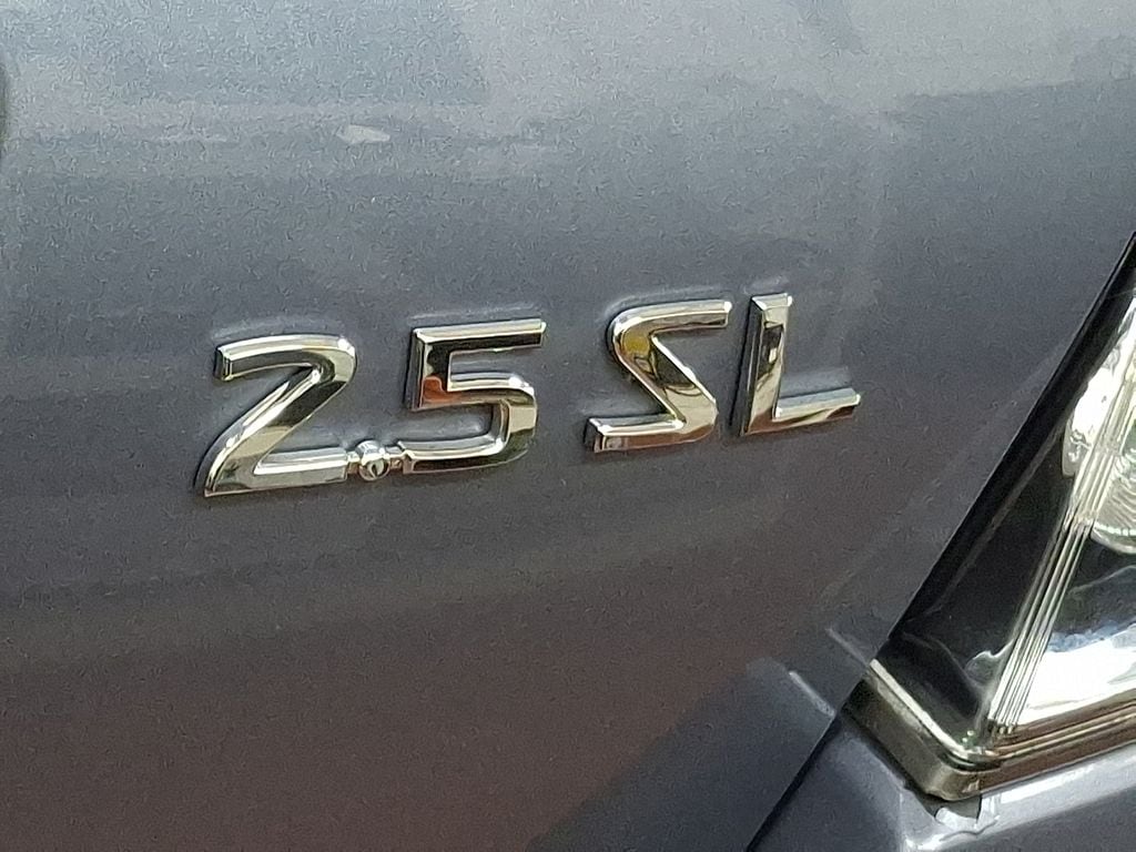 Thumbnail: 2010 Nissan Altima - 28