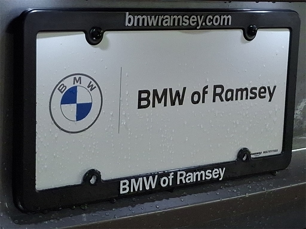 Thumbnail: 2025 BMW i4 - 30