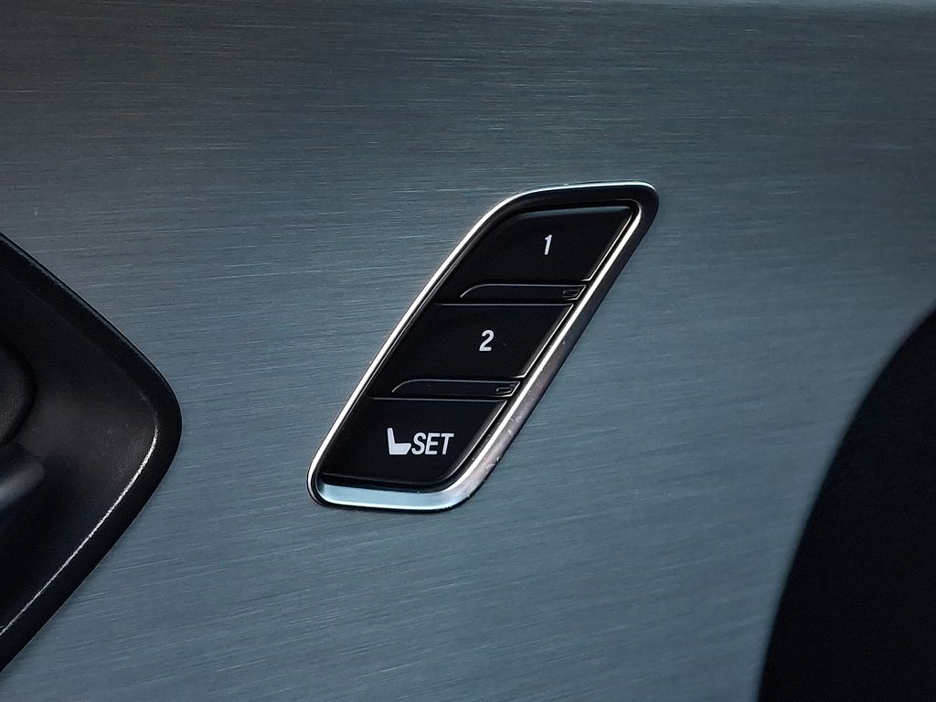 Thumbnail: 2023 Acura TLX - 24