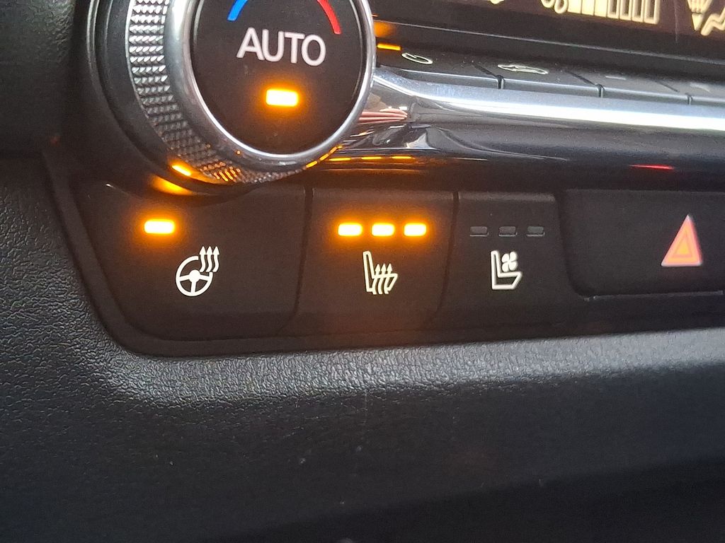 Thumbnail: 2023 Mazda CX-50 - 17