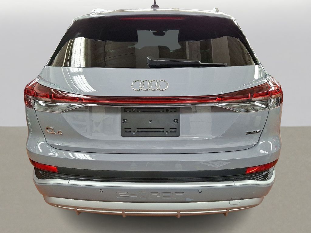 Thumbnail: 2023 Audi Q4 e-tron - 5