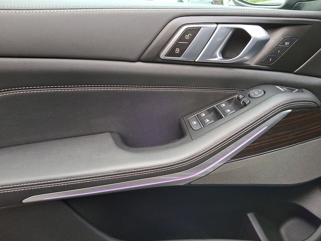 Thumbnail: 2024 BMW X5 - 8