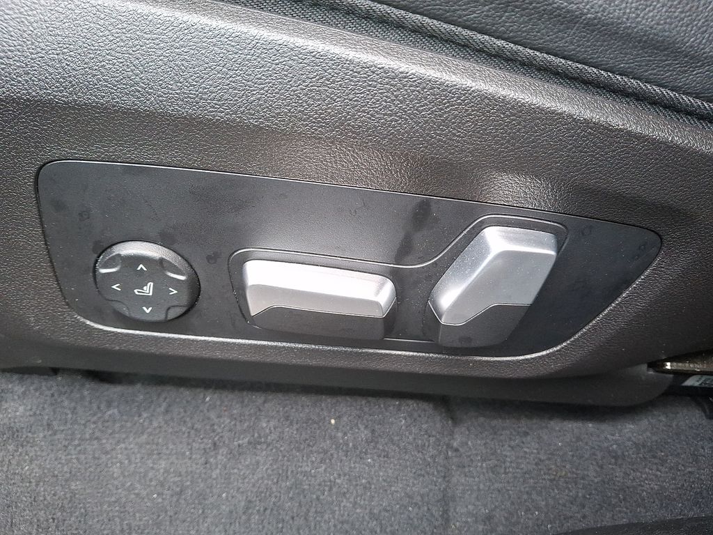 Thumbnail: 2022 BMW X3 - 11