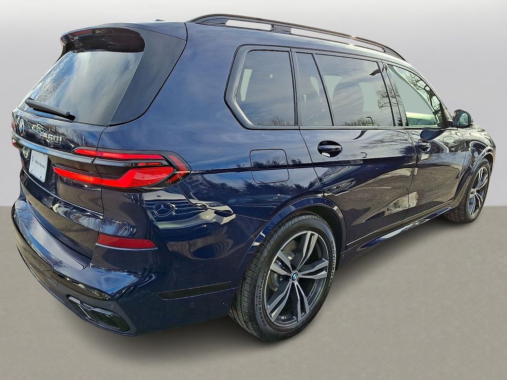 Thumbnail: 2025 BMW X7 - 4