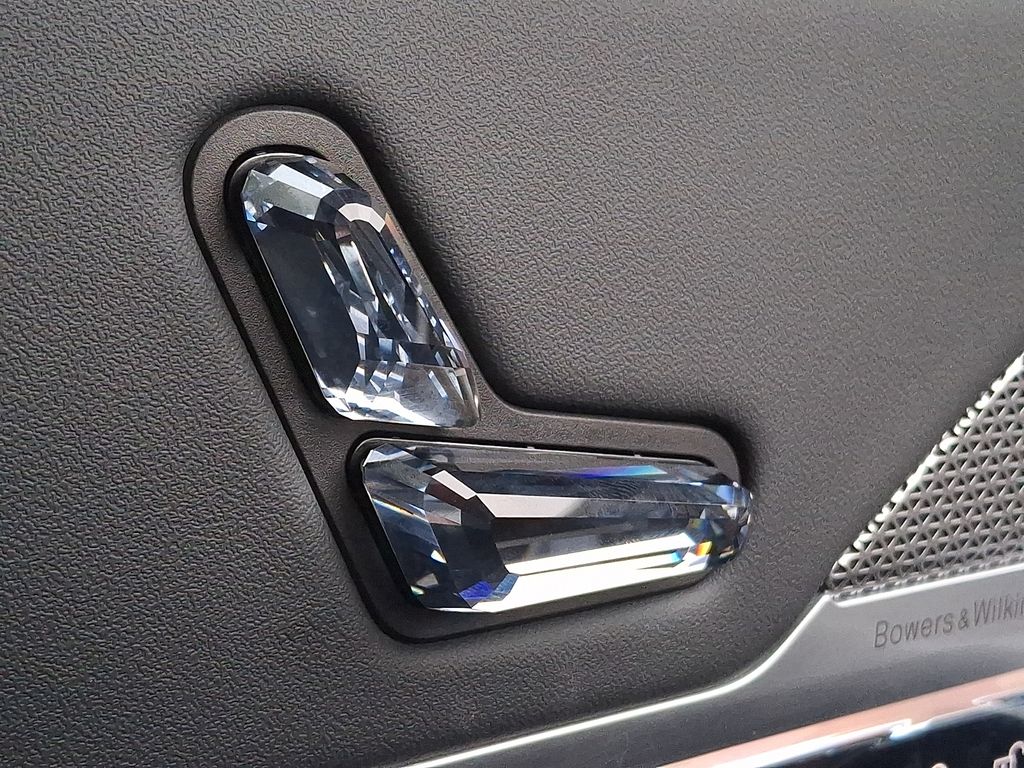 Thumbnail: 2023 BMW 7 Series - 21