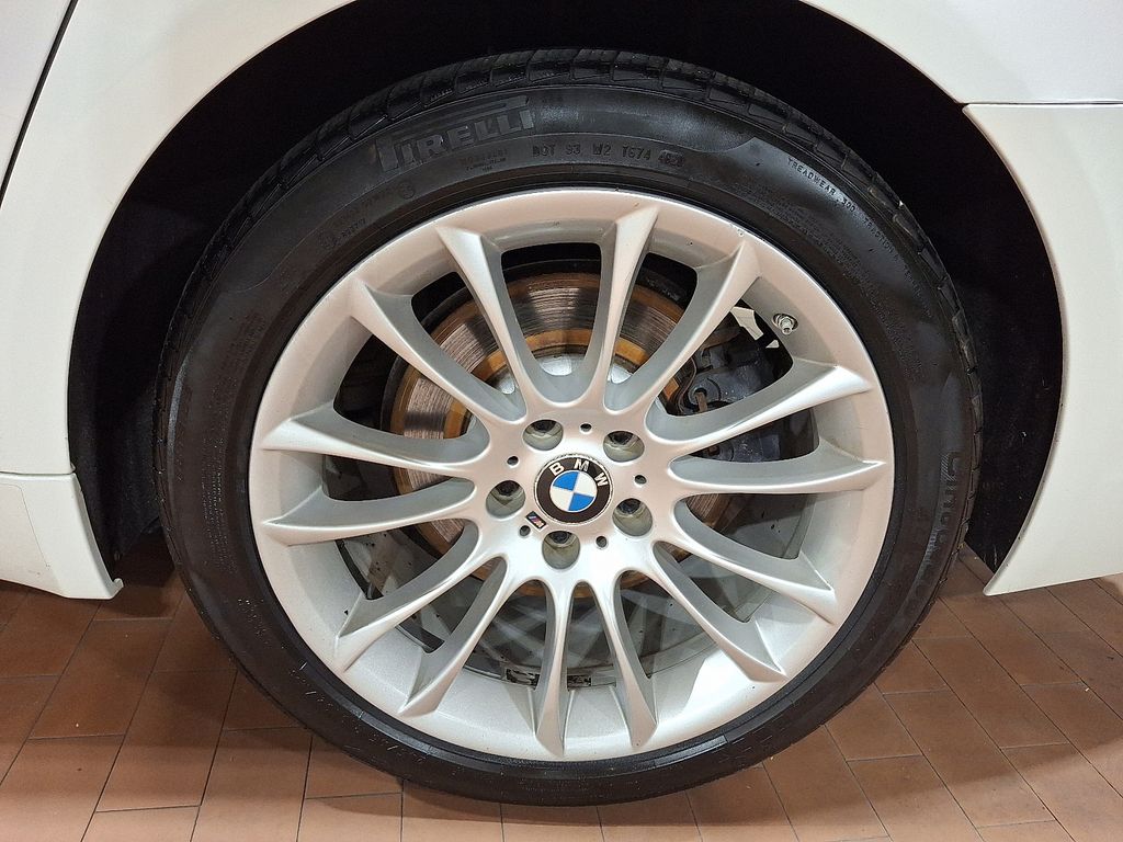 Thumbnail: 2015 BMW 7 Series - 7
