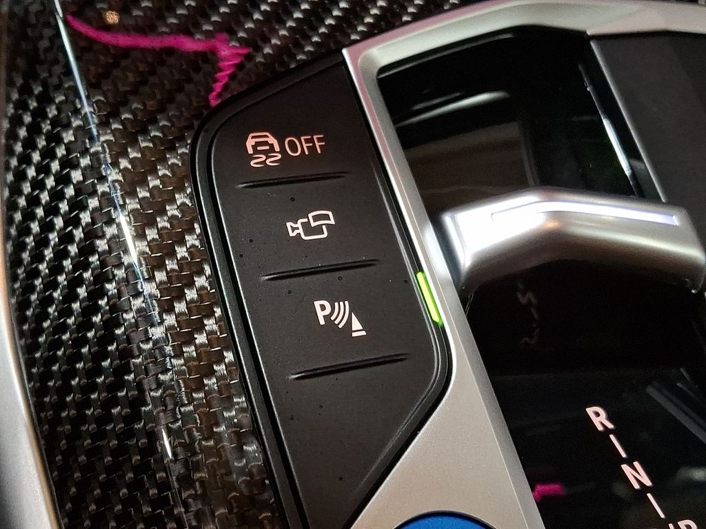 Thumbnail: 2025 BMW i4 - 20