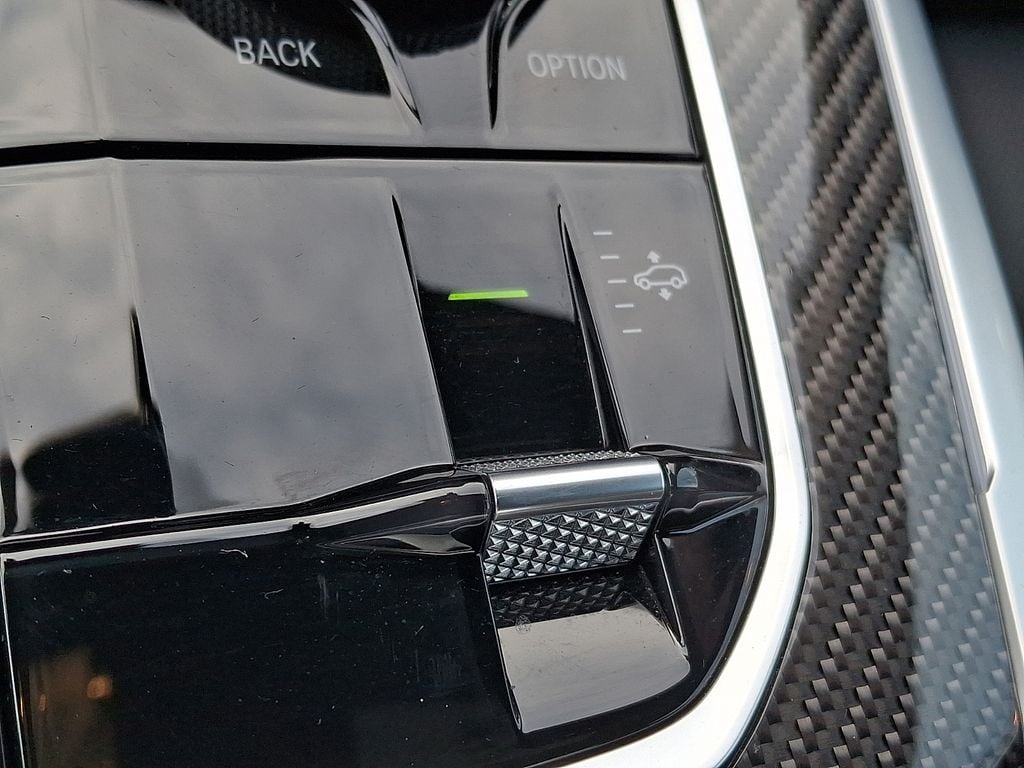 Thumbnail: 2025 BMW X7 - 24