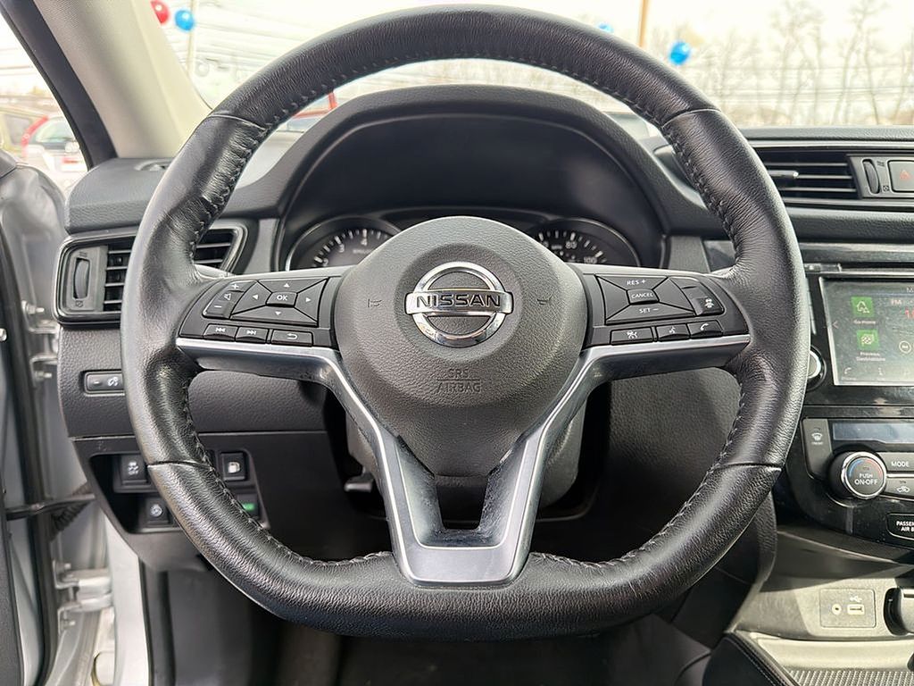 Thumbnail: 2018 Nissan Rogue - 23