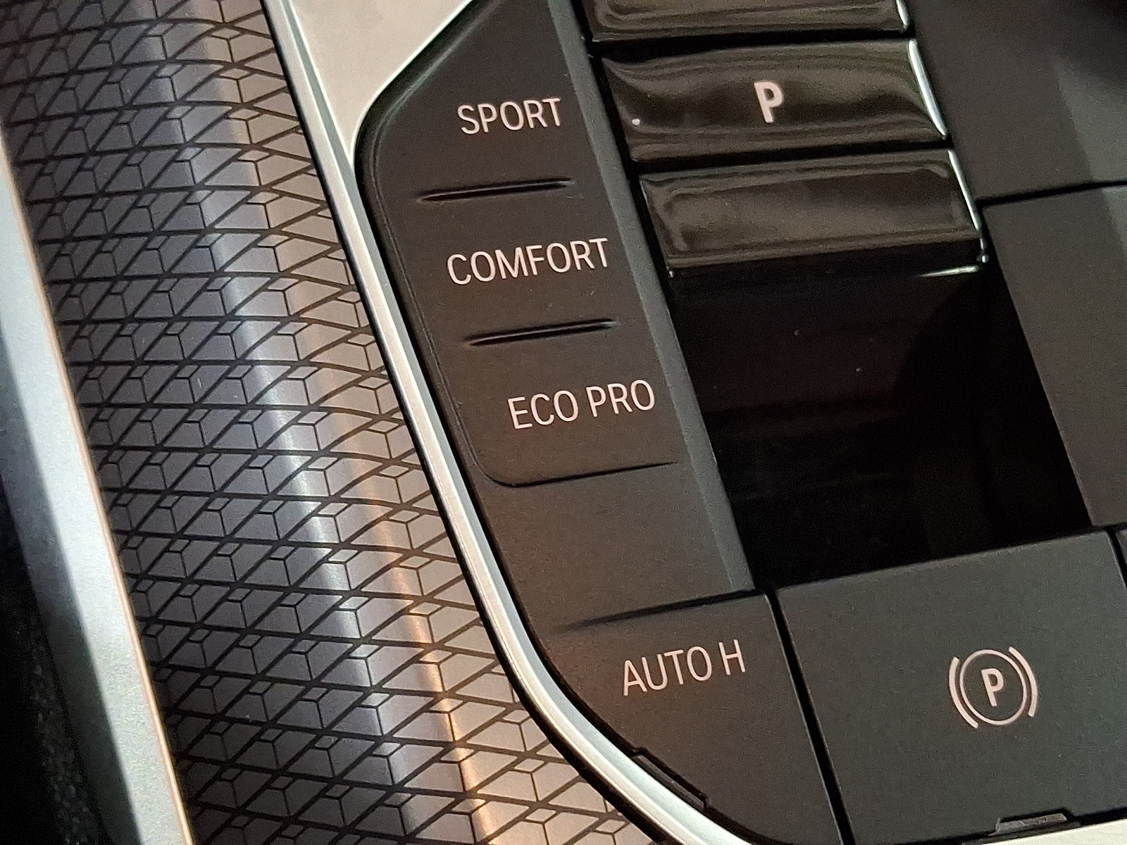 Thumbnail: 2025 BMW 3 Series - 22