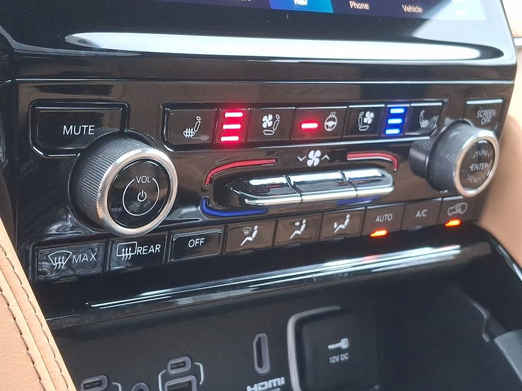 Thumbnail: 2023 Jeep Grand Cherokee - 13