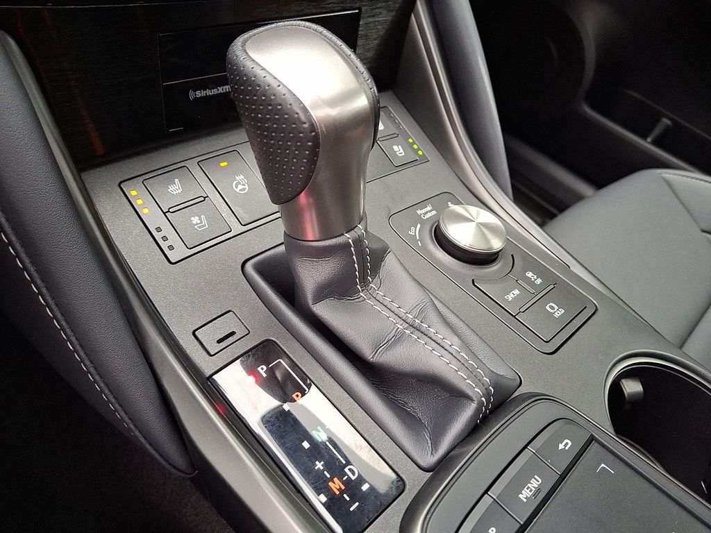 Thumbnail: 2023 Lexus IS - 11