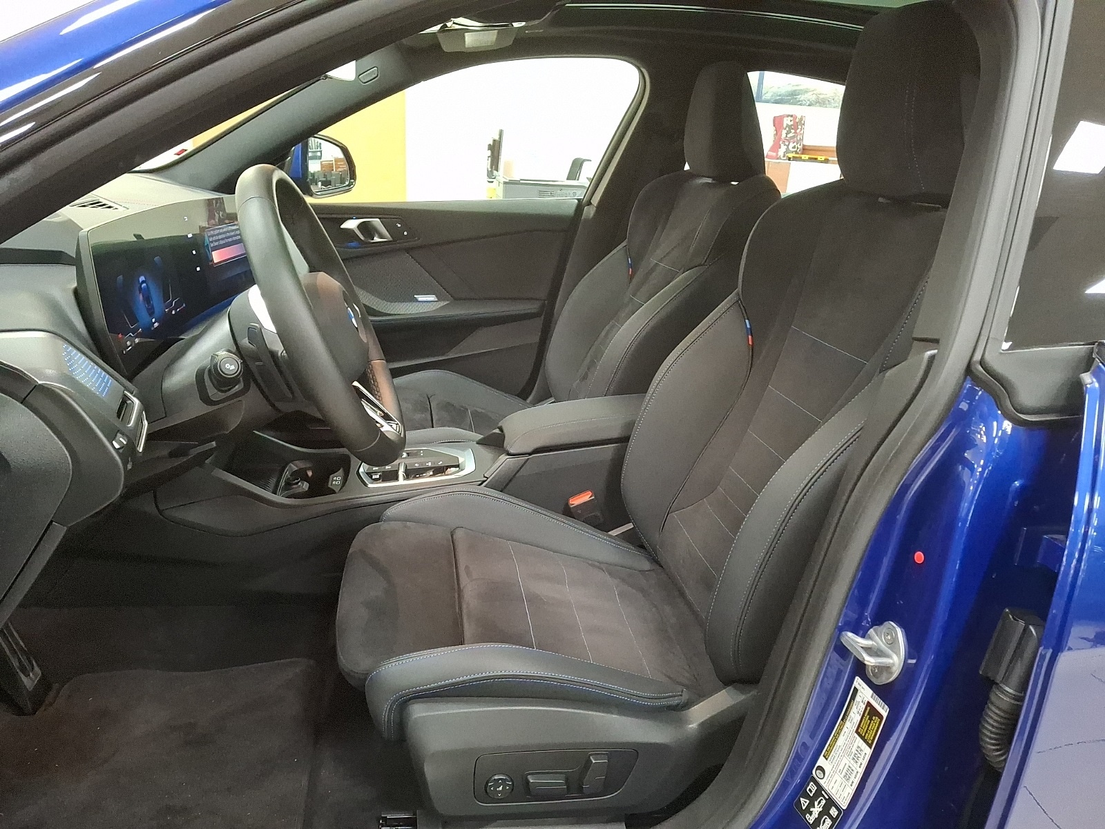 Thumbnail: 2025 BMW 2 Series - 11