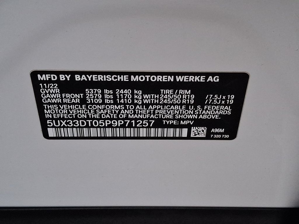 Thumbnail: 2023 BMW X4 - 23