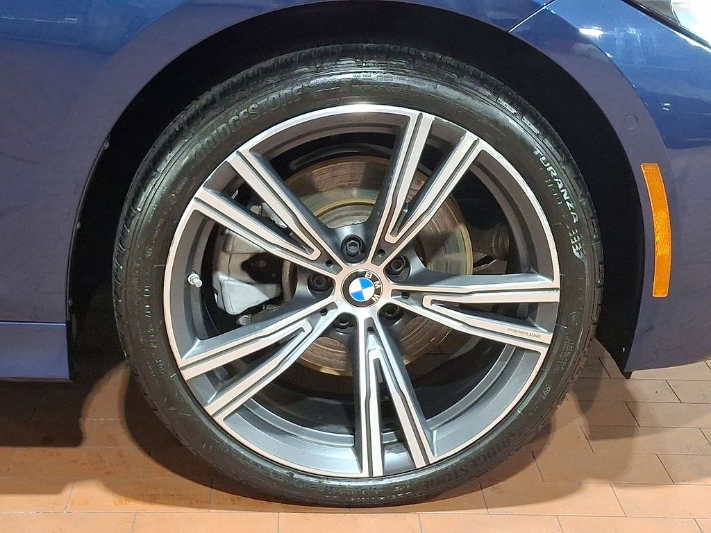 Thumbnail: 2024 BMW 3 Series - 23