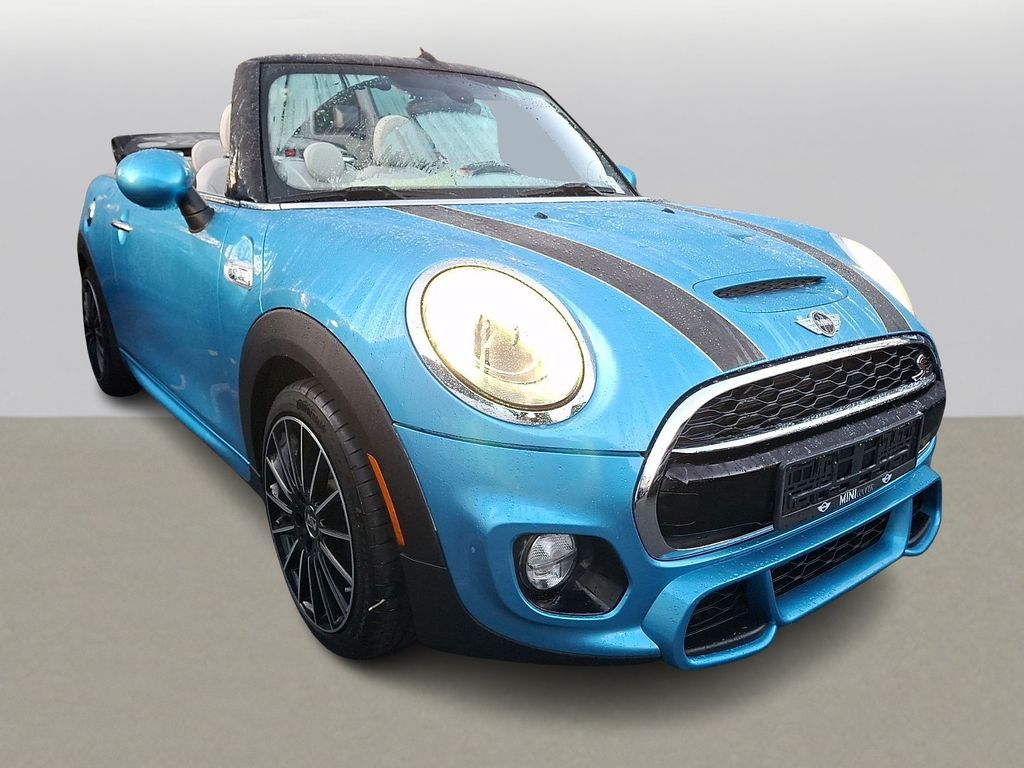 Thumbnail: 2017 MINI Cooper Convertible - 3
