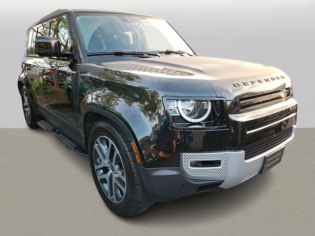 Thumbnail: 2023 Land Rover Defender - 3