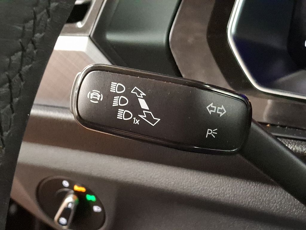 Thumbnail: 2024 Volkswagen Jetta - 23