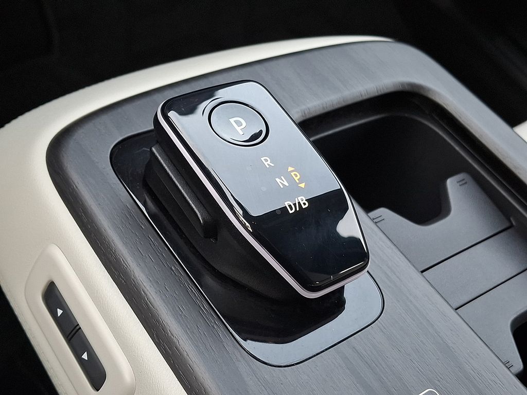 Thumbnail: 2024 Nissan Ariya - 13