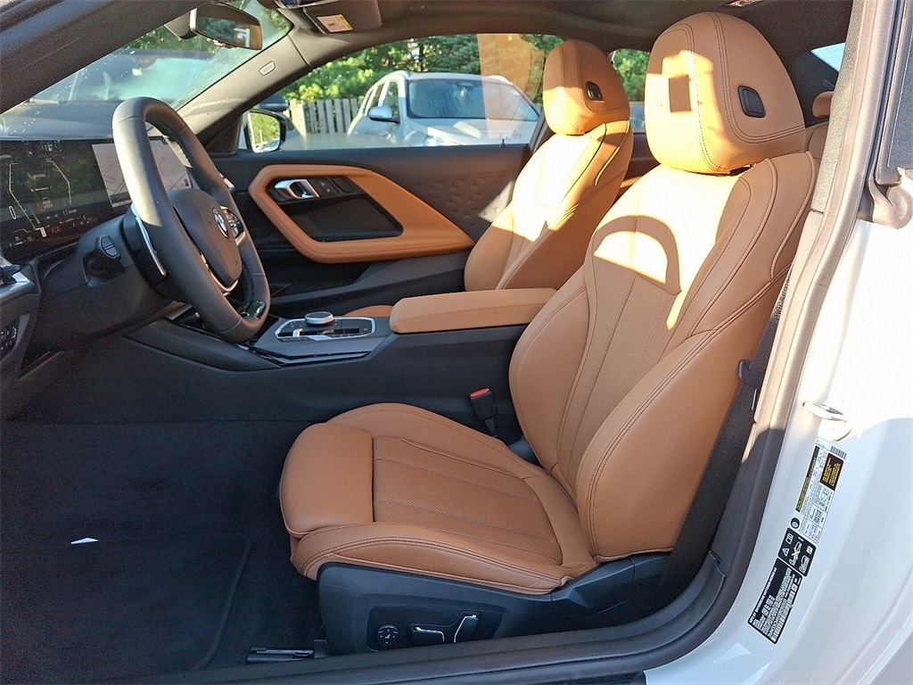 Thumbnail: 2025 BMW 2 Series - 10