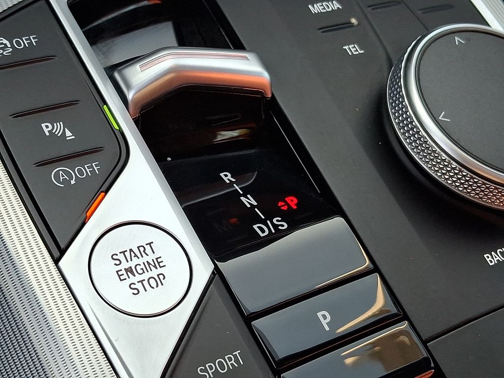 Thumbnail: 2023 BMW 3 Series - 12