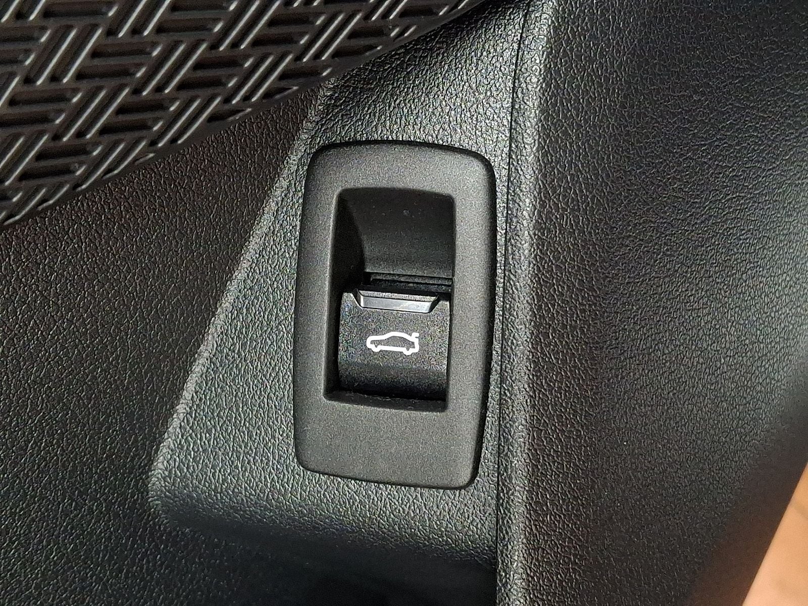 Thumbnail: 2025 BMW X1 - 24