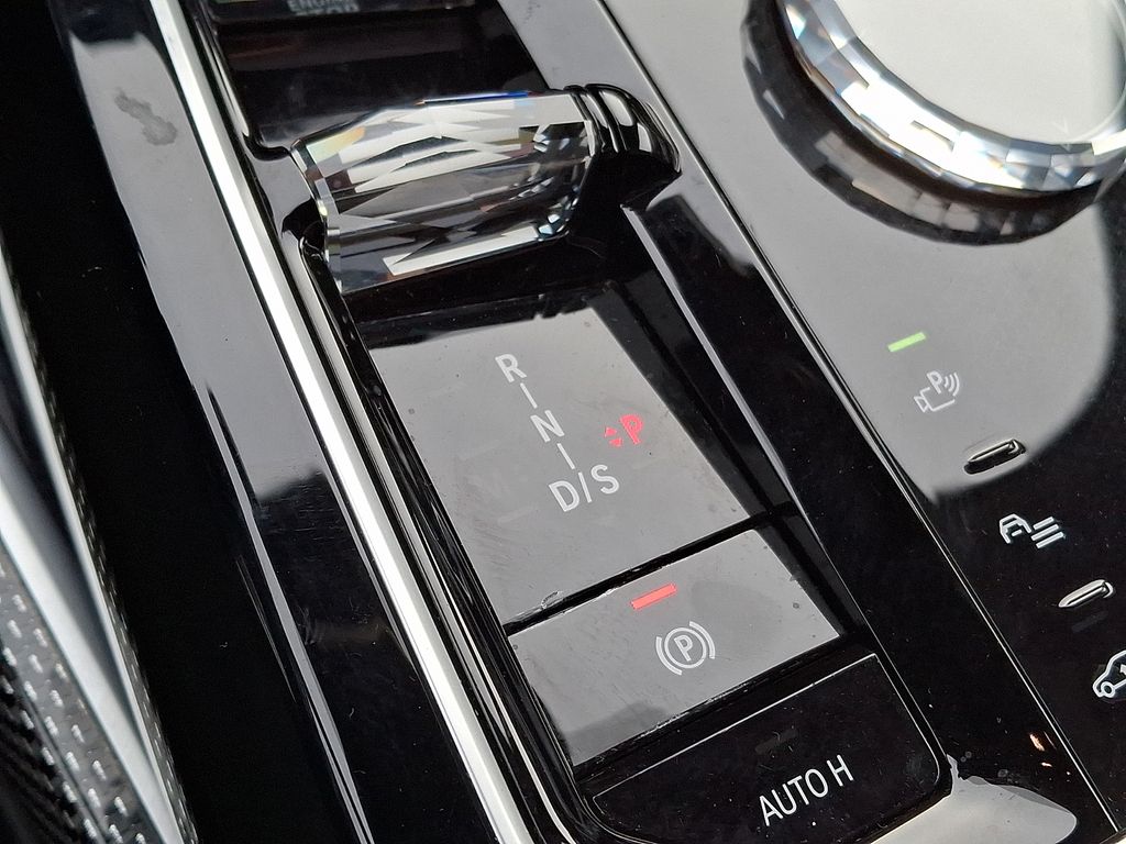 Thumbnail: 2023 BMW 7 Series - 10