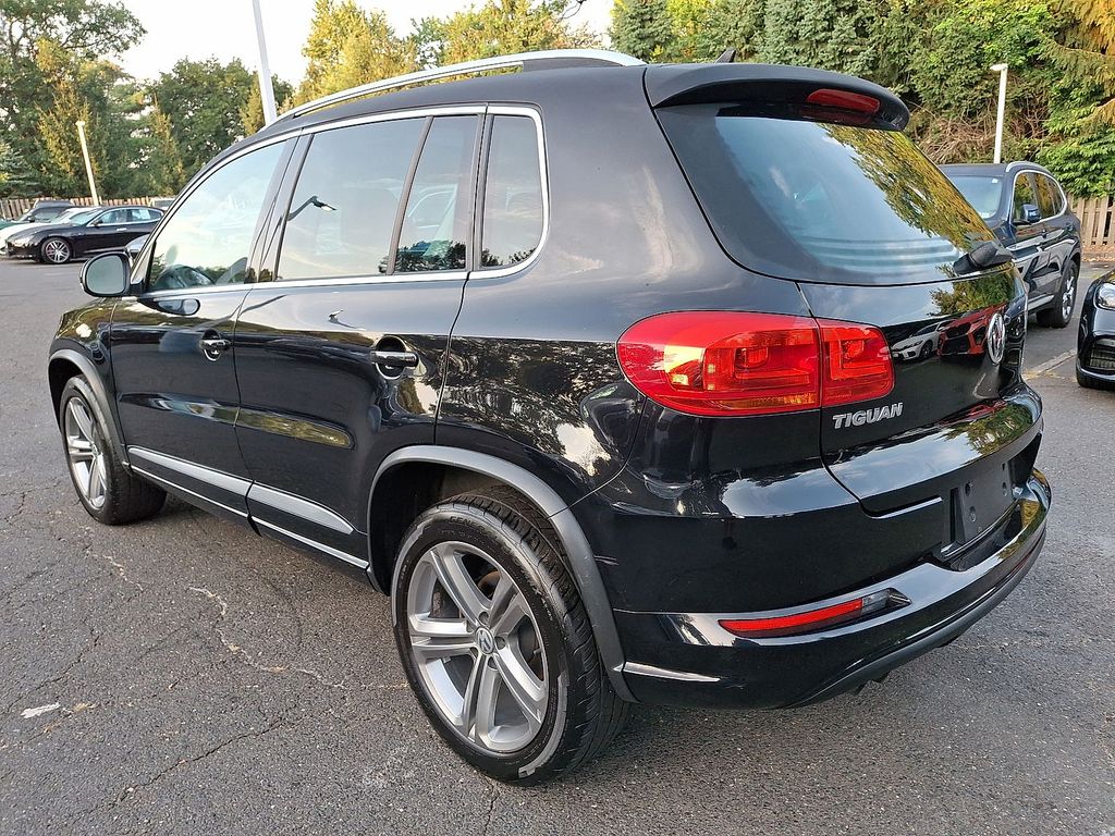 Thumbnail: 2017 Volkswagen Tiguan - 21