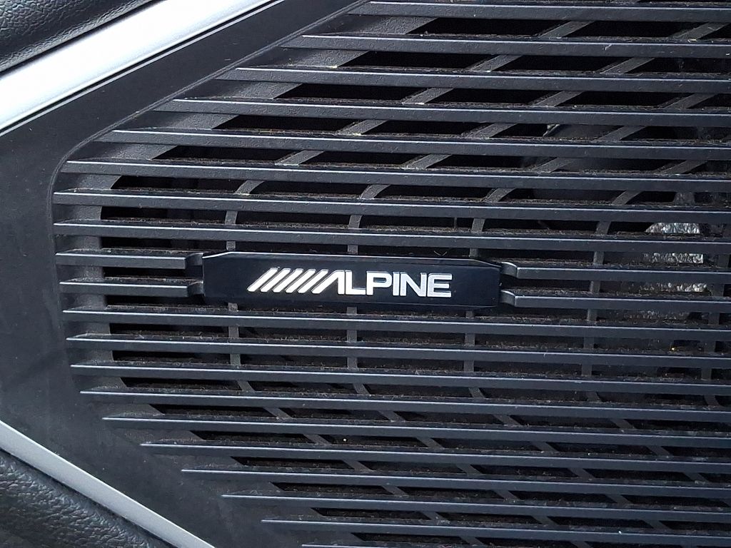 Thumbnail: 2024 Jeep Wagoneer - 23