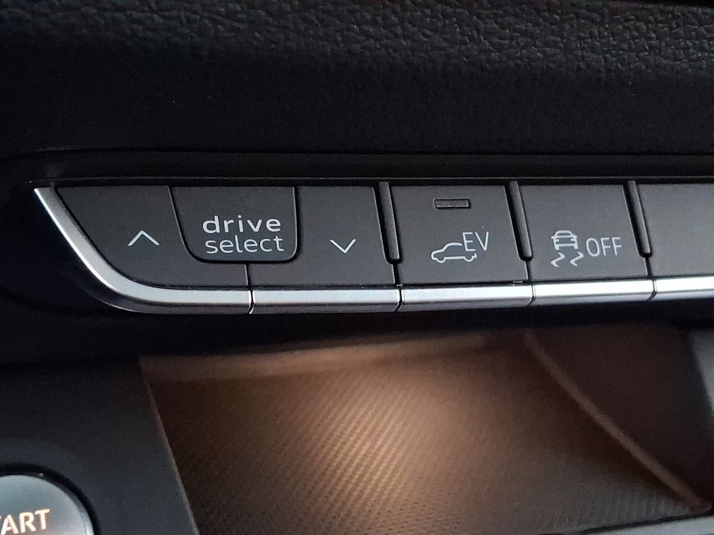 Thumbnail: 2024 Audi Q5 - 20