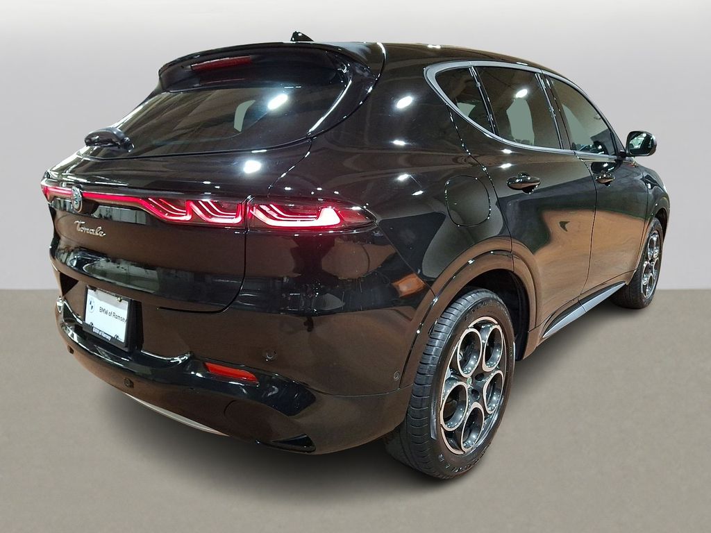 Thumbnail: 2024 Alfa Romeo Tonale - 4