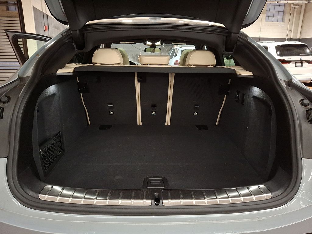 Thumbnail: 2024 BMW X4 - 23