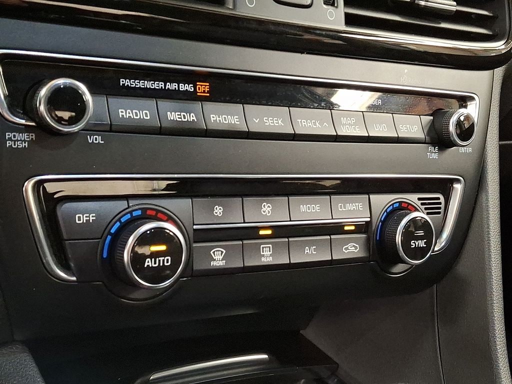 Thumbnail: 2016 Kia Optima - 14