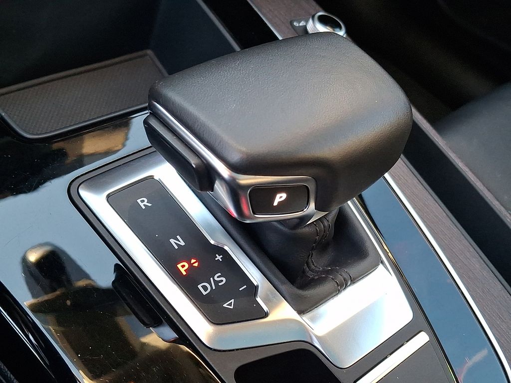Thumbnail: 2023 Audi Q5 - 12