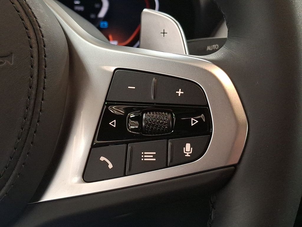 Thumbnail: 2024 BMW X4 - 17