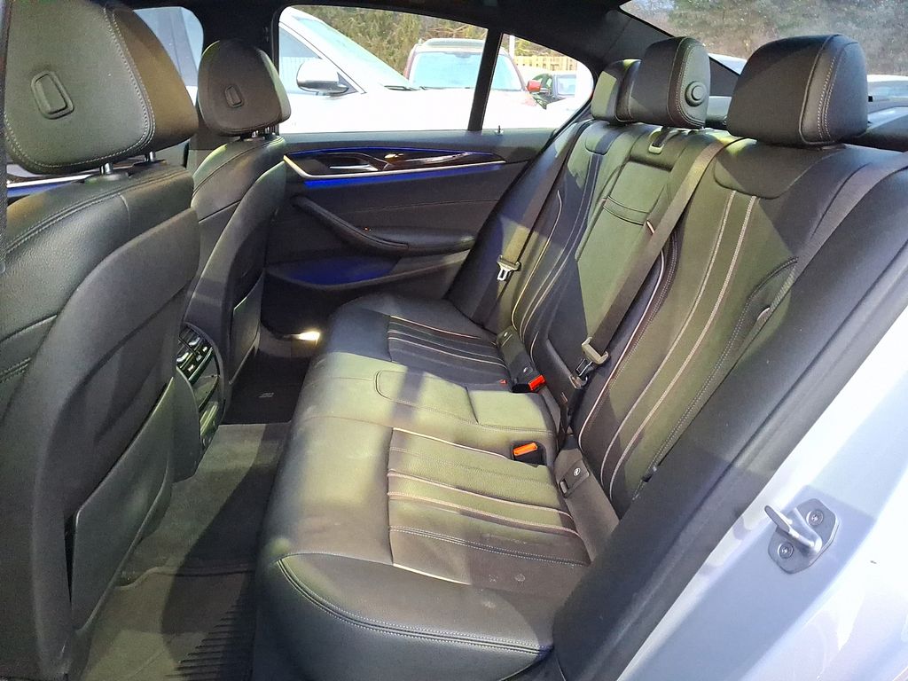 Thumbnail: 2018 BMW 5 Series - 7